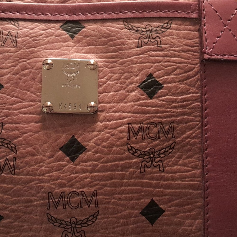 MCM Golf Collection Visetos Tote **RARE** - Picture 5 of 9